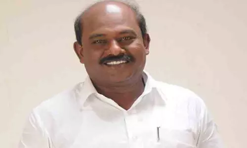 வணிகர்களுக்கு இடையூறு இல்லாமல் சோதனை நடத்த வேண்டும்