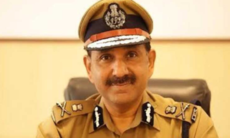 கொள்ளை வழக்கில் தொடர்புடைய குற்றவாளிகள் 6 பேர் குண்டர் சட்டத்தில் அடைப்பு - ஆவடி கமிஷனர் சந்தீப் ராய் ரத்தோர் உத்தரவு