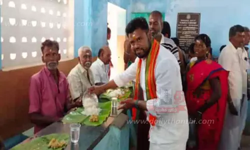 பழனி முருகன் கோவில் பாதயாத்திரை பக்தர்களுக்கு அன்னதானம் பழனி முருகன் கோவில் பாதயாத்திரை பக்தர்களுக்கு அன்னதானம்