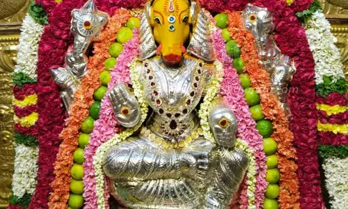 கெரகோட அள்ளியில்அஷ்ட வராகி அம்மன் கோவில் வருஷாபிஷேக விழாதிரளான பக்தர்கள் சாமி தரிசனம்