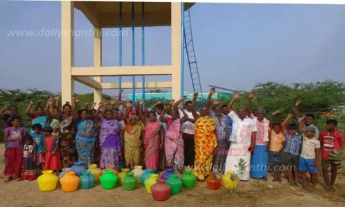 காலிக்குடங்களுடன் கிராம மக்கள் ஆர்ப்பாட்டம் காலிக்குடங்களுடன் கிராம மக்கள் ஆர்ப்பாட்டம்