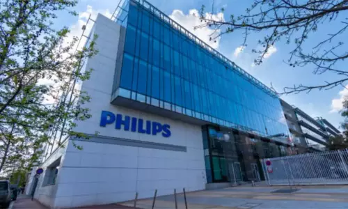 பிலிப்ஸ் நிறுவனம் 6000 ஊழியர்களை பணிநீக்கம் செய்ய உள்ளதாக தகவல்! பிலிப்ஸ் நிறுவனம் 6000 ஊழியர்களை பணிநீக்கம் செய்ய உள்ளதாக தகவல்!