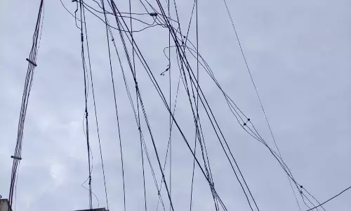 ஆபத்தை ஏற்படுத்தும் கேபிள் ஒயர்கள்-பொதுமக்கள் கருத்து