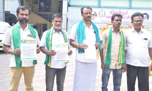 விவசாயிகளுக்காக ஒதுக்கப்பட்ட இடத்தில் தேங்காய் கடை அமைப்பதை கைவிட வேண்டும் விவசாயிகளுக்காக ஒதுக்கப்பட்ட இடத்தில் தேங்காய் கடை அமைப்பதை கைவிட வேண்டும்