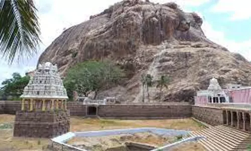 கழுகுமலை கழுகாசலமூர்த்தி கோவிலில்பவுர்ணமி கிரிவலத் திருவிழா கழுகுமலை கழுகாசலமூர்த்தி கோவிலில்பவுர்ணமி கிரிவலத் திருவிழா