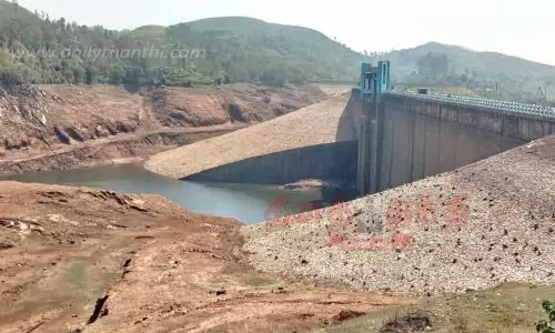 சோலையாறு அணை நீர்மட்டம் 35 அடியாக குறைந்தது சோலையாறு அணை நீர்மட்டம் 35 அடியாக குறைந்தது