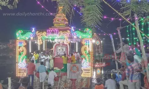 தேவிகாபுரம் பாலமுருகன் கோவிலில் தெப்பல் உற்சவம் தேவிகாபுரம் பாலமுருகன் கோவிலில் தெப்பல் உற்சவம்
