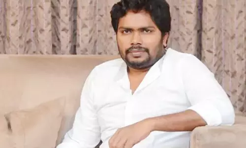 பிசியான நடிகர்களின் பின்னால் நிற்பது எனக்கு டென்ஷனான விஷயம்.. இயக்குனர் பா.ரஞ்சித் பிசியான நடிகர்களின் பின்னால் நிற்பது எனக்கு டென்ஷனான விஷயம்.. இயக்குனர் பா.ரஞ்சித்