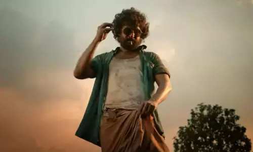 சரக்குக்கு நாங்க அடிமை இல்ல.. ஊறிப்போன சம்பிரதாயத்துக்கு.. கவனம் ஈர்க்கும் நானி பட டீசர் சரக்குக்கு நாங்க அடிமை இல்ல.. ஊறிப்போன சம்பிரதாயத்துக்கு.. கவனம் ஈர்க்கும் நானி பட டீசர்