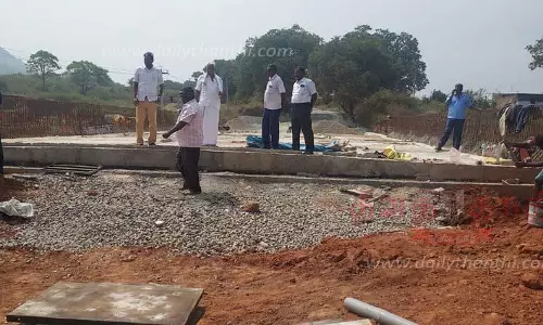 ரூ.3¼ கோடியில் பாலங்கள் கட்டும் பணி ரூ.3¼ கோடியில் பாலங்கள் கட்டும் பணி