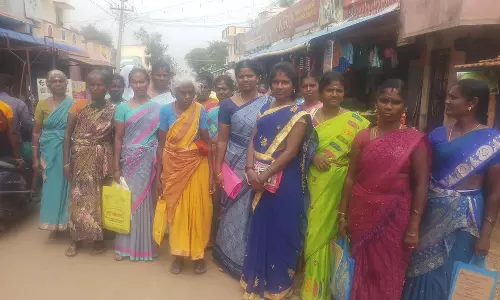 மாஞ்சான்விடுதி ஊராட்சி அலுவலகத்தை பெண்கள் முற்றுகை மாஞ்சான்விடுதி ஊராட்சி அலுவலகத்தை பெண்கள் முற்றுகை