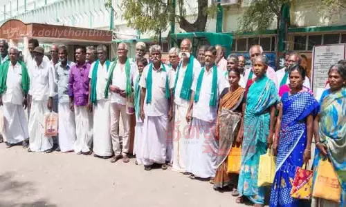 கலெக்டரிடம் விவசாயிகள் மனு கலெக்டரிடம் விவசாயிகள் மனு