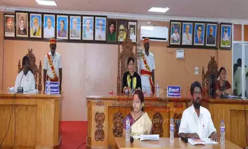 கவுன்சிலர்கள் செல்போன் கொண்டு செல்ல திடீர் தடை கவுன்சிலர்கள் செல்போன் கொண்டு செல்ல திடீர் தடை