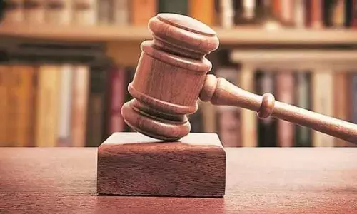 கேரளாவில் மகளை பலாத்காரம் செய்த மதபாடசாலை ஆசிரியருக்கு சாகும் வரை சிறை - போக்சோ விரைவு கோர்ட்டு தீர்ப்பு கேரளாவில் மகளை பலாத்காரம் செய்த மதபாடசாலை ஆசிரியருக்கு சாகும் வரை சிறை - போக்சோ விரைவு கோர்ட்டு தீர்ப்பு
