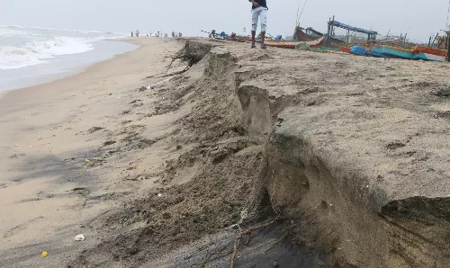 கடலூரில் சாரல் மழை