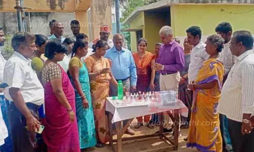 ஜல் ஜீவன் திட்டத்தில் வீடுகளுக்கு குடிநீர் இணைப்பு வழங்கும் பணி