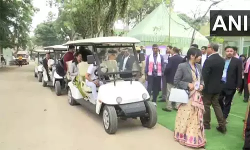 அசாம்: கசிரங்கா தேசிய பூங்காவை சுற்றிப்பார்த்த ஜி20 பிரதிநிதிகள் அசாம்: கசிரங்கா தேசிய பூங்காவை சுற்றிப்பார்த்த ஜி20 பிரதிநிதிகள்