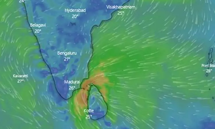 தென்மேற்கு வங்கக்கடலில் மையம் கொண்டிருந்த காற்றழுத்த தாழ்வு மண்டலம் கரையை கடந்தது..!
