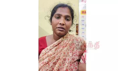 மூதாட்டியிடம் நகை பறித்த பெண் கைது