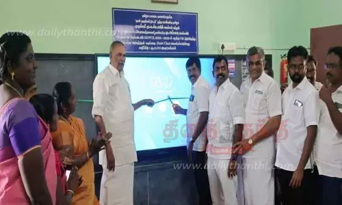 16 பள்ளிகளில் ஸ்மார்ட் வகுப்பறைகள்-சபாநாயகர் அப்பாவு திறந்து வைத்தார்