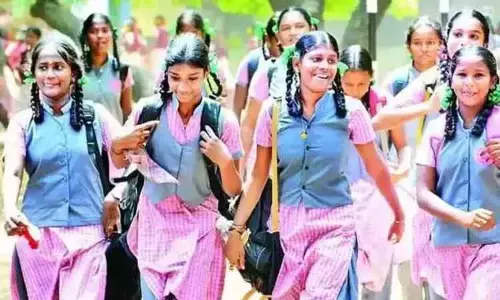 சென்னையில் நாளை அனைத்து பள்ளிகளும் செயல்படும் - முதன்மை கல்வி அலுவலர் சென்னையில் நாளை அனைத்து பள்ளிகளும் செயல்படும் - முதன்மை கல்வி அலுவலர்