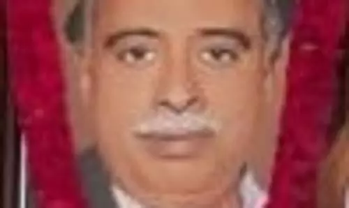 அண்ணா நினைவு நாள் அனுசரிப்பு