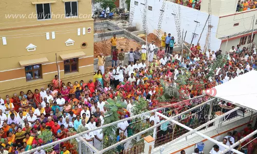 புஞ்சைபுளியம்பட்டி ராமலிங்க சவுடேஸ்வரி அம்மன் கோவில் கும்பாபிஷேகம்; திரளான பக்தர்கள் தரிசனம் புஞ்சைபுளியம்பட்டி ராமலிங்க சவுடேஸ்வரி அம்மன் கோவில் கும்பாபிஷேகம்; திரளான பக்தர்கள் தரிசனம்