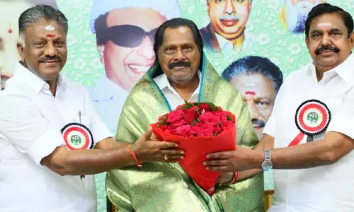 தென்னரசு தான் அதிமுக வேட்பாளர்;இரு அணிகளுக்கும் ஒப்புதல் படிவம் வழங்கப்படும்- அவைத் தலைவர் தமிழ்மகன் உசேன் தென்னரசு தான் அதிமுக வேட்பாளர்;இரு அணிகளுக்கும் ஒப்புதல் படிவம் வழங்கப்படும்- அவைத் தலைவர் தமிழ்மகன் உசேன்