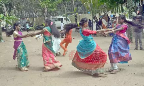 மாணவர்கள் உற்சாகமாக பங்கேற்ற பாரம்பரிய விளையாட்டு போட்டிகள்