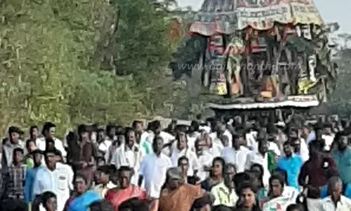 ரெட்டிப்பட்டி பழனியாண்டவர் கோவிலில் தேரோட்டம்