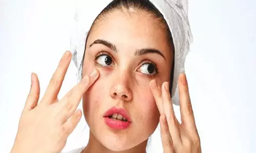 முகம் பொலிவாக விரும்பிய மாணவி.. அழகு கிரீமால் சிறுநீரகம் பாதிக்கப்பட்ட சோகம் முகம் பொலிவாக விரும்பிய மாணவி.. அழகு கிரீமால் சிறுநீரகம் பாதிக்கப்பட்ட சோகம்