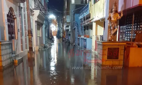 தர்மபுரி நகராட்சி 10-வது வார்டு பகுதியில்கழிவுநீர் தேங்குவதை தடுக்க வடிகால் வசதி மேம்படுத்தப்படுமா? தர்மபுரி நகராட்சி 10-வது வார்டு பகுதியில்கழிவுநீர் தேங்குவதை தடுக்க வடிகால் வசதி மேம்படுத்தப்படுமா?