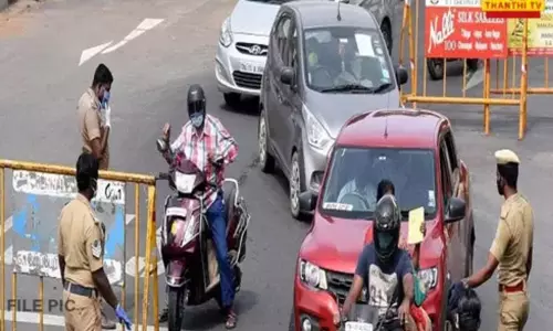 வாகன சோதனையில் உரிய ஆவணமின்றி ரூ.20 லட்சம் பணத்துடன் சிக்கிய வடமாநில வாலிபர்; ஹவாலா பணமா என விசாரணை வாகன சோதனையில் உரிய ஆவணமின்றி ரூ.20 லட்சம் பணத்துடன் சிக்கிய வடமாநில வாலிபர்; ஹவாலா பணமா என விசாரணை