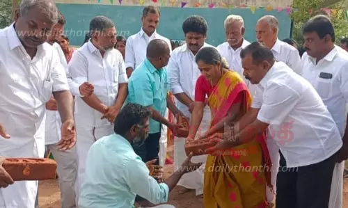 பள்ளி, ஆஸ்பத்திரிக்கு புதிய கட்டிடங்கள்