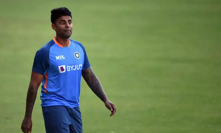 ஆஸ்திரேலியாவுக்கு எதிரான டெஸ்டில் சூர்யாவுக்கு இடமில்லை - இந்தியாவின் ஆடும் லெவனை தேர்வு செய்த முன்னாள் வீரர்...!