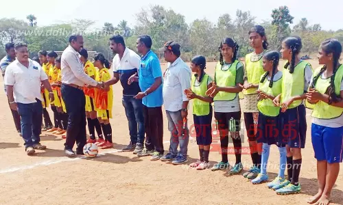 ஈரோட்டில் முதல்-அமைச்சர் கோப்பை விளையாட்டு போட்டிகள் தொடக்கம்