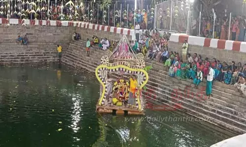 சென்னிமலை முருகன் கோவிலில் இன்று மகா தரிசனம்; பாதுகாப்பு ஏற்பாடுகள் தீவிரம் சென்னிமலை முருகன் கோவிலில் இன்று மகா தரிசனம்; பாதுகாப்பு ஏற்பாடுகள் தீவிரம்