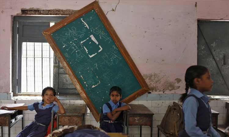 நாட்டில் பள்ளி படிப்பை கைவிட்டோர் 12.53 லட்சம்; தமிழகத்திற்கு எத்தனையாவது இடம்...?