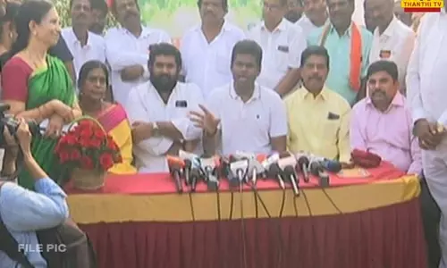 ஈரோடு கிழக்கில் அதிமுக வெற்றி பெற அனைவரும் ஒன்றிணைந்து பாடுபடுவோம்: அண்ணாமலை பேட்டி ஈரோடு கிழக்கில் அதிமுக வெற்றி பெற அனைவரும் ஒன்றிணைந்து பாடுபடுவோம்: அண்ணாமலை பேட்டி