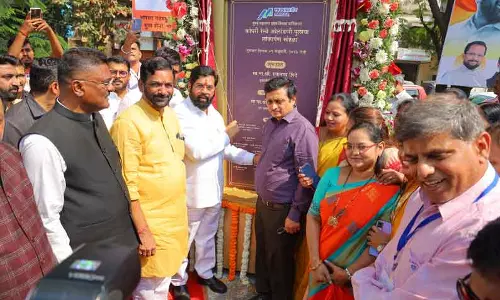 தானேயை மும்பையுடன் இணைக்கும் விரிவுப்படுத்தப்பட்ட கோப்ரி மேம்பாலம்- ஷிண்டே திறந்து வைத்தார் தானேயை மும்பையுடன் இணைக்கும் விரிவுப்படுத்தப்பட்ட கோப்ரி மேம்பாலம்- ஷிண்டே திறந்து வைத்தார்