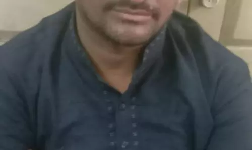 போலீஸ் ஜீப்பை திருடிய போலி அதிகாரி கைது