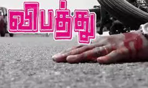 கன்டெய்னர் லாரி மோதி பெண் பலி கன்டெய்னர் லாரி மோதி பெண் பலி