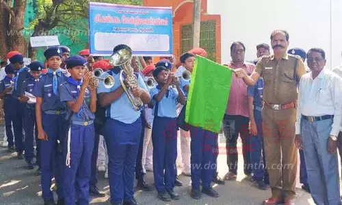 போதைப்பொருள் ஒழிப்பு விழிப்புணர்வு ஊர்வலம்