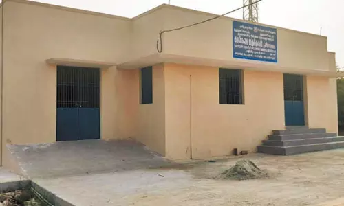 பூனிமாங்காடு ஊராட்சியில் கால்நடை ஆஸ்பத்திரியை பயன்பாட்டுக்கு கொண்டுவர பொதுமக்கள் கோரிக்கை பூனிமாங்காடு ஊராட்சியில் கால்நடை ஆஸ்பத்திரியை பயன்பாட்டுக்கு கொண்டுவர பொதுமக்கள் கோரிக்கை