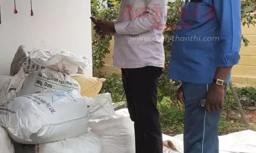 வீட்டில் பதுக்கிய 830 கிலோ ரேஷன்அரிசி பறிமுதல்
