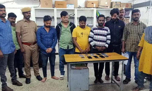 வேலை வாங்கி தருவதாக போடி பெண்ணை ஏமாற்றிய மோசடி கும்பல் தலைவன் டெல்லி கலவரத்தில் தொடர்புடையவன்; திடுக்கிடும் தகவல்கள்