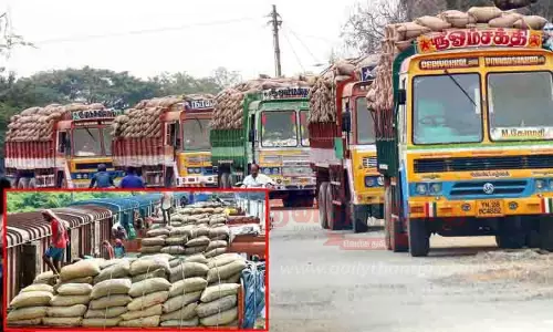 சரக்கு ரெயிலில் வந்த நெல்மூட்டைகள் சரக்கு ரெயிலில் வந்த நெல்மூட்டைகள்