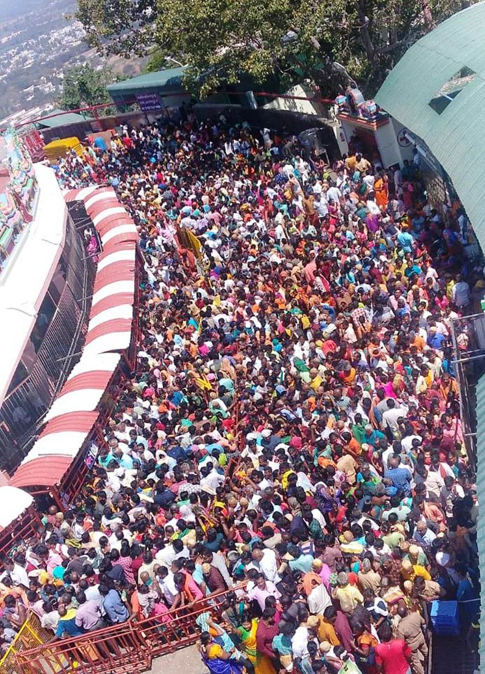 During the weekend Devotees throng Palani Murugan Temple Darshan after