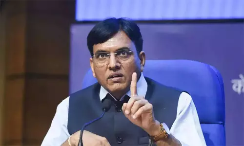 இளநிலை மருத்துவ படிப்புக்கு சமமாக மருத்துவ மேற்படிப்புக்கான இடங்கள் அதிக அளவில் உருவாக்கப்படும் மத்திய மந்திரி மாண்டவியா தகவல்