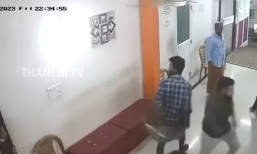 கர்ப்பிணிக்கு தவறான சிகிச்சையா? மருத்துவமனையை அடித்து நொறுக்கிய உறவினர்கள்...